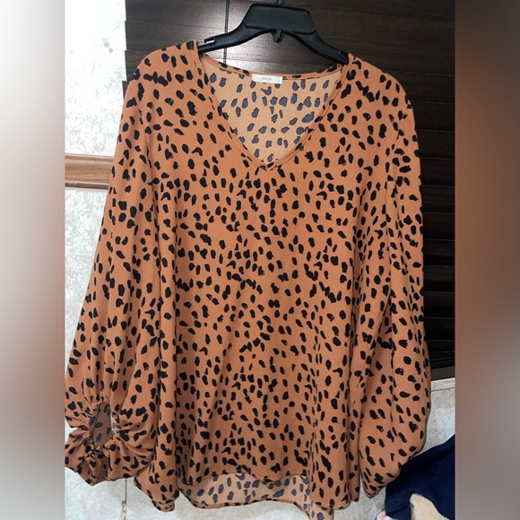 JODIFL Tops - Jodifl large top sz large